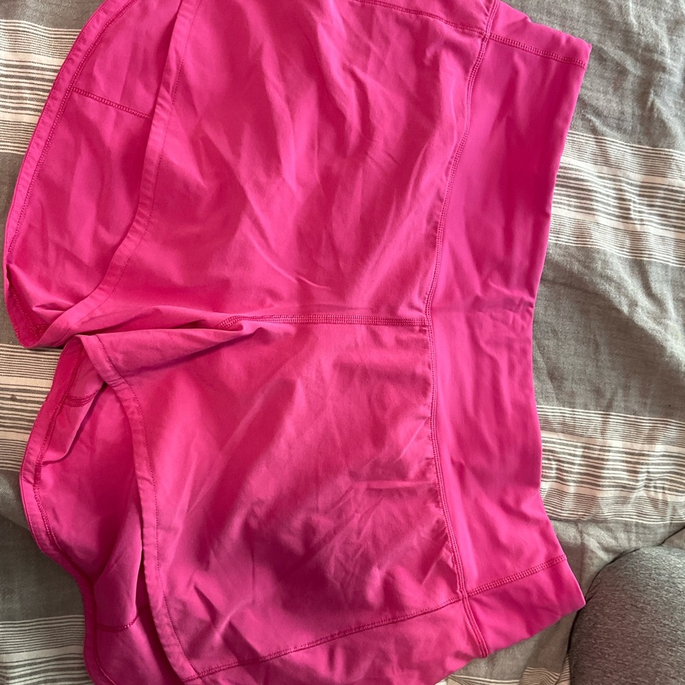 Lululemon speed up short lined 4”